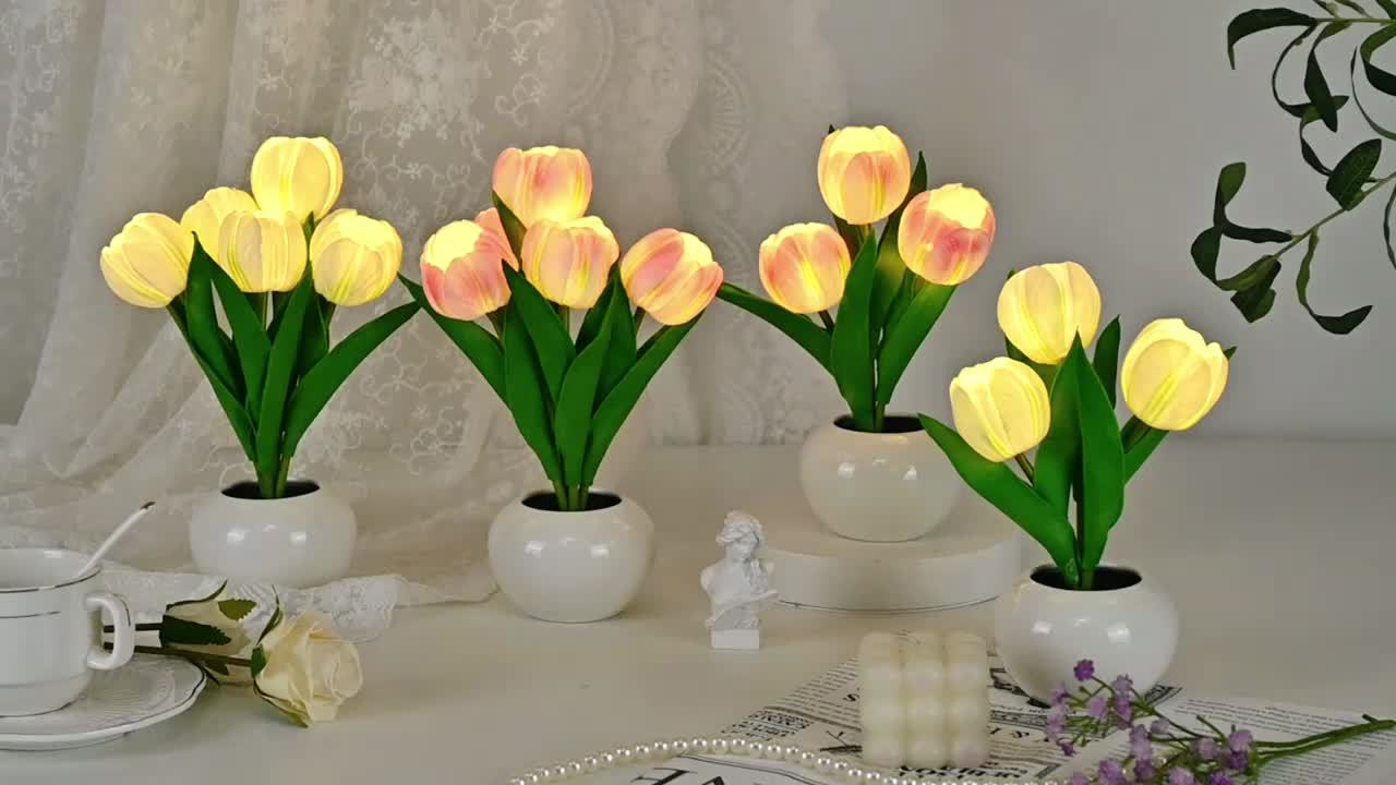 LED Tulip Night Light USB Flower Lamp – Artificial Bouquet Home Decor